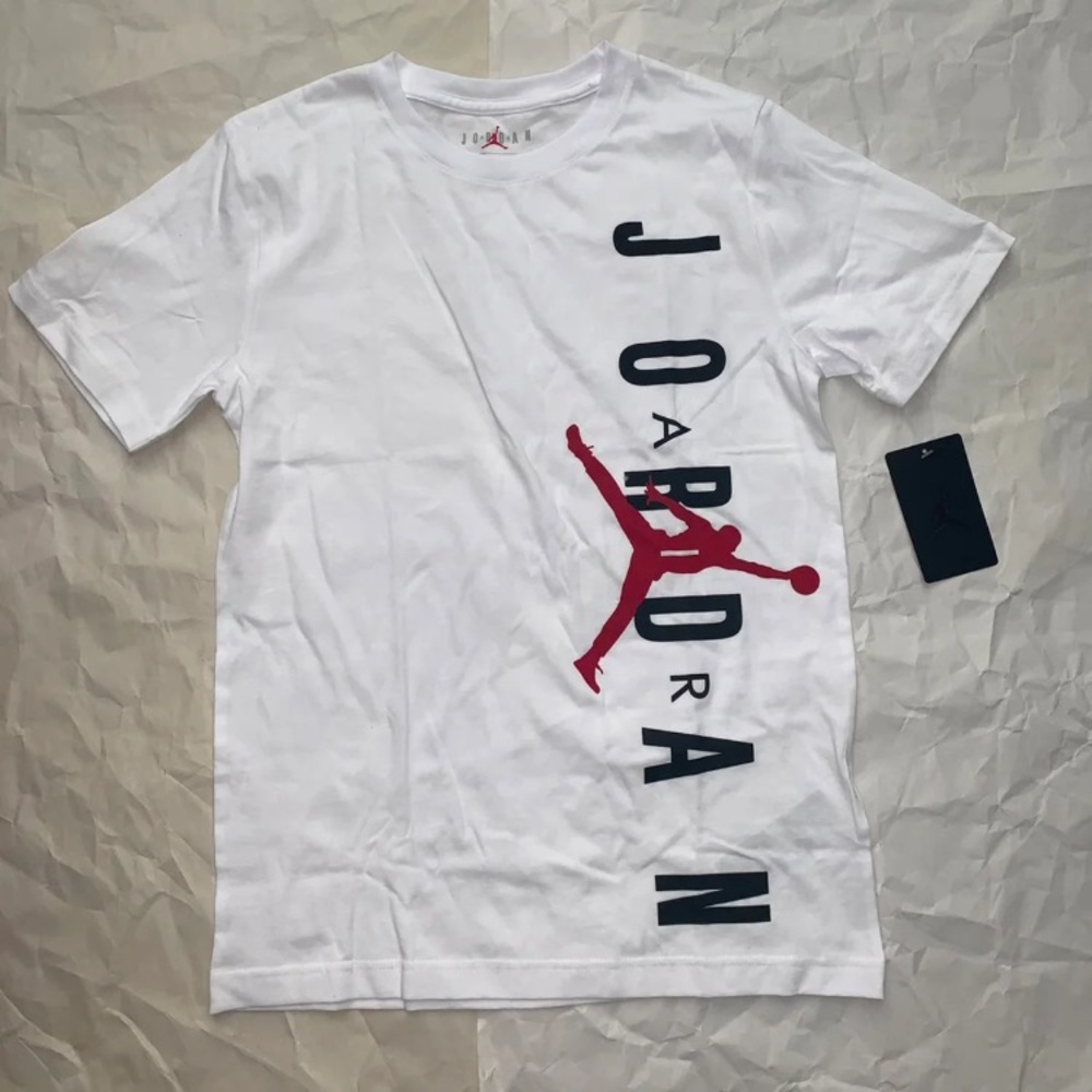 Jordan t-shirt BOYS L